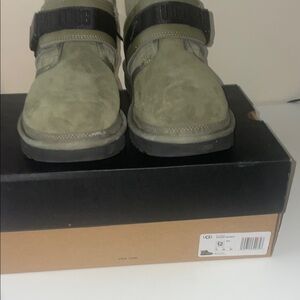 UGG Neumel SnapBack Sage Green Boots with Black Accents